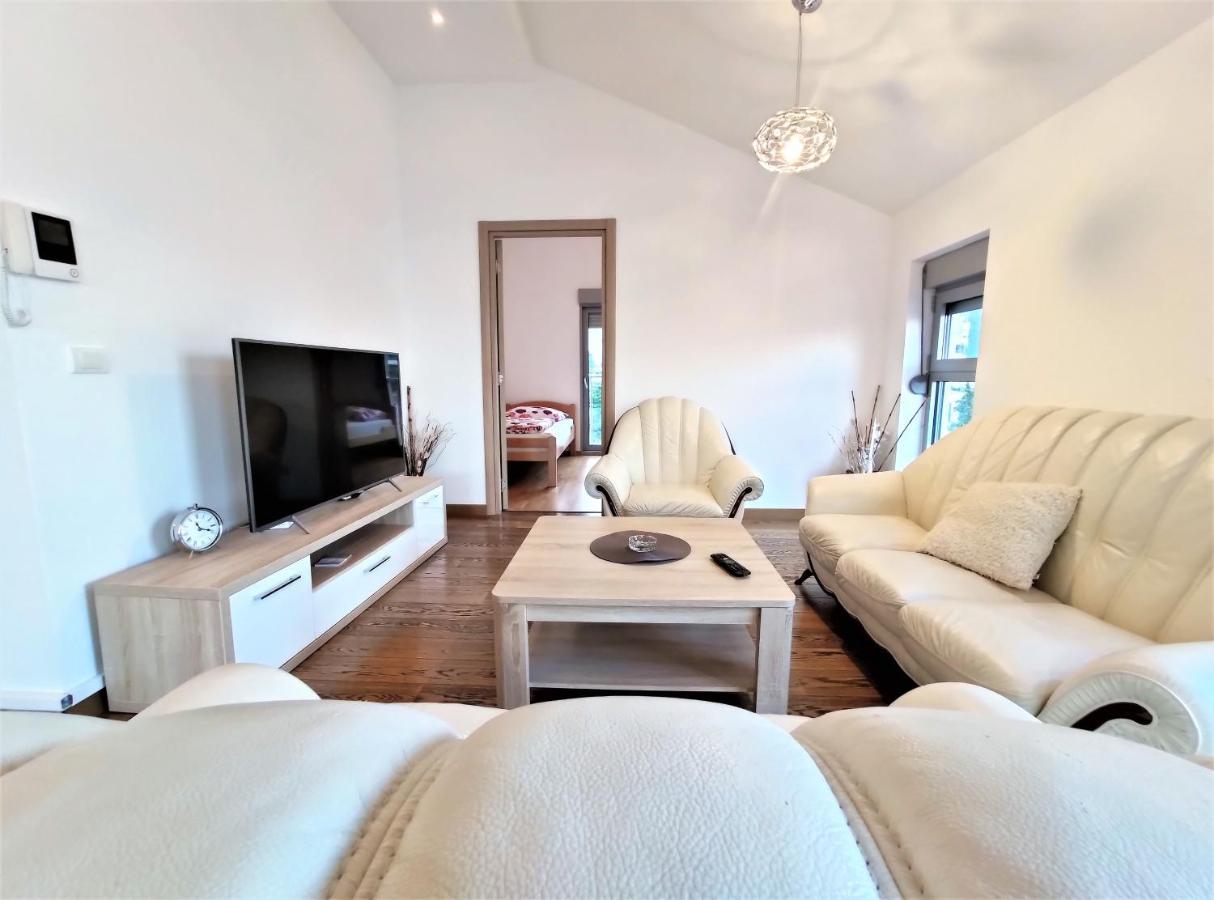 Pavlina Apartments บุดวา ภายนอก รูปภาพ