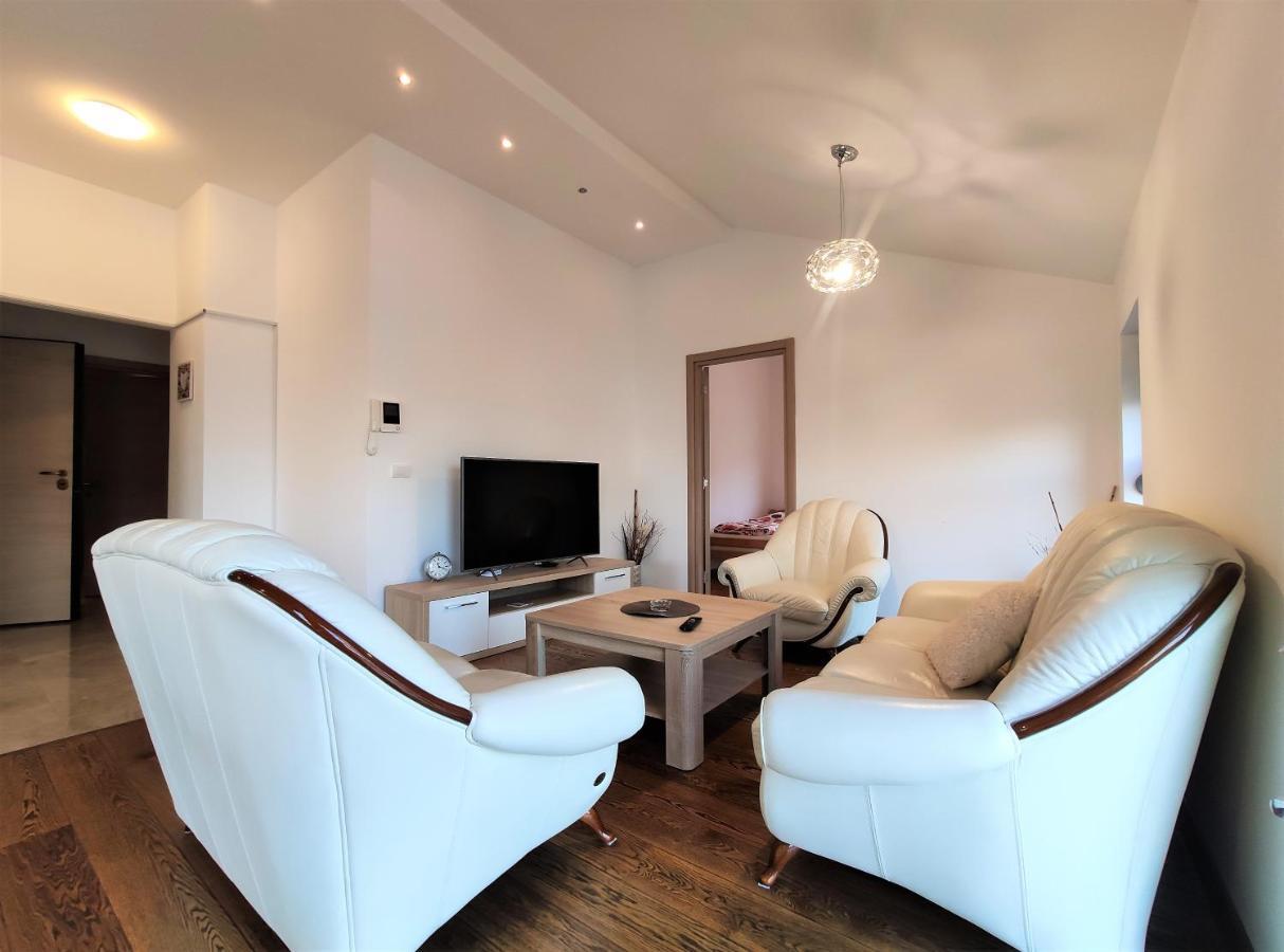 Pavlina Apartments บุดวา ภายนอก รูปภาพ